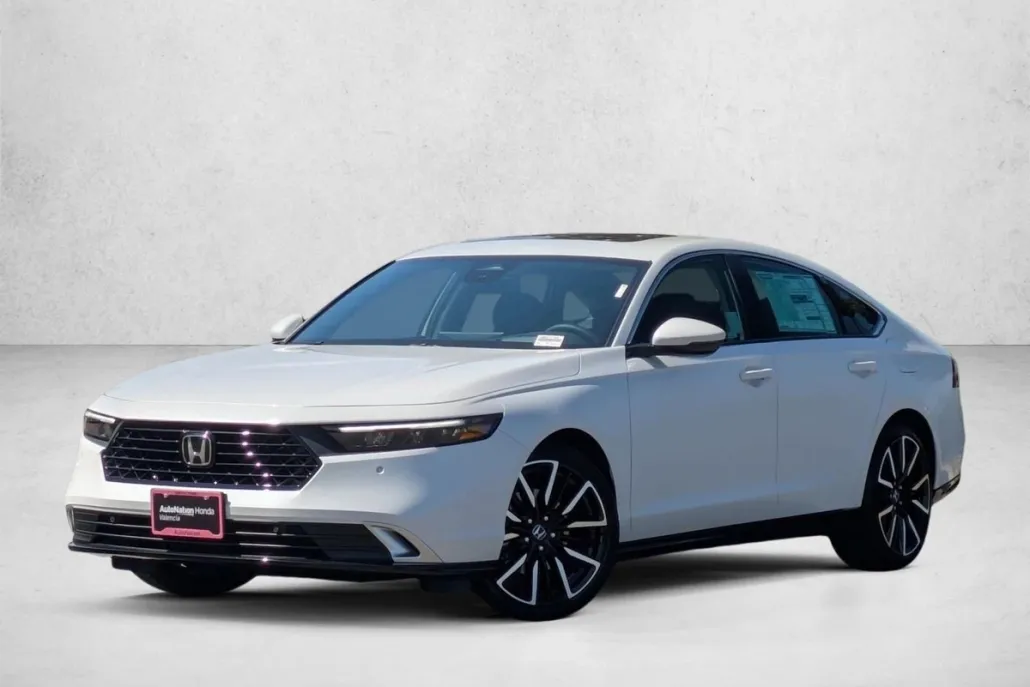 2025 Honda Accord Hybrid Touring photo 1