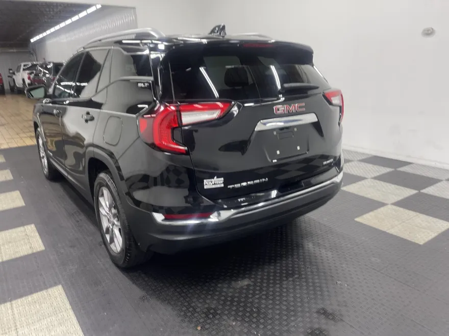 2024 Gmc Terrain SLT photo 1