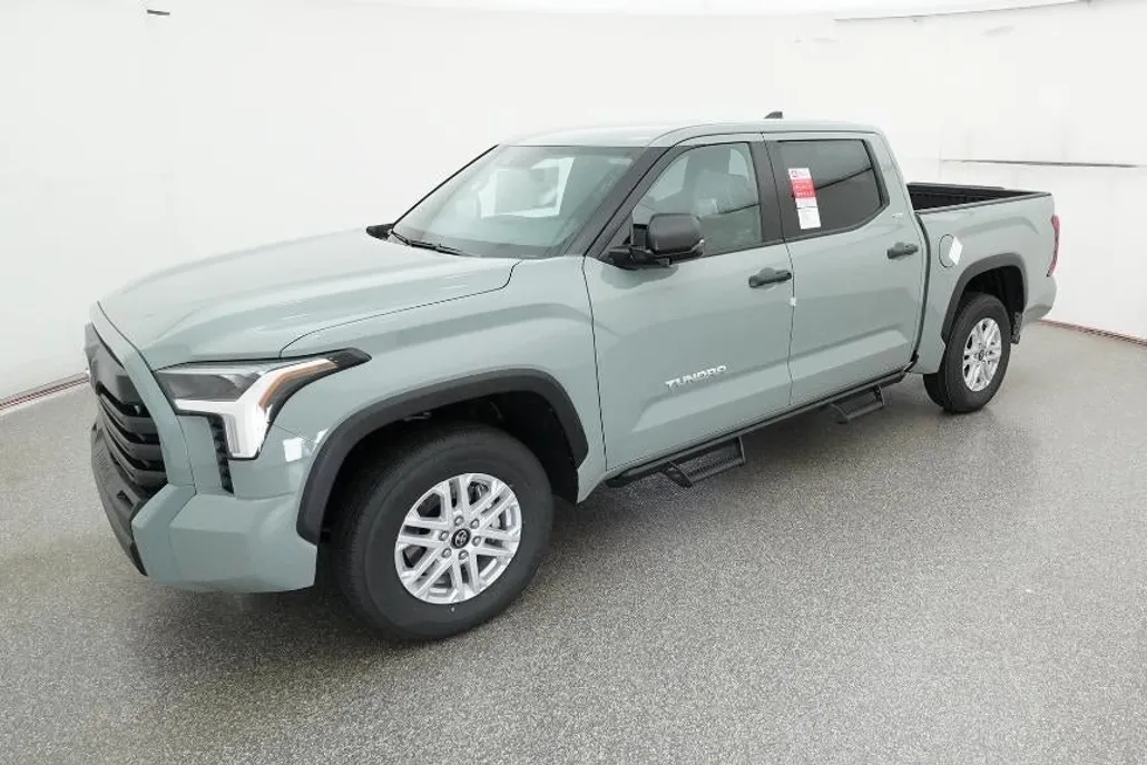 2026 Toyota Tundra SR5 photo 1