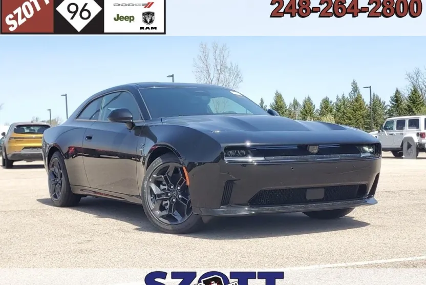 2025 Dodge Charger R/T photo 1