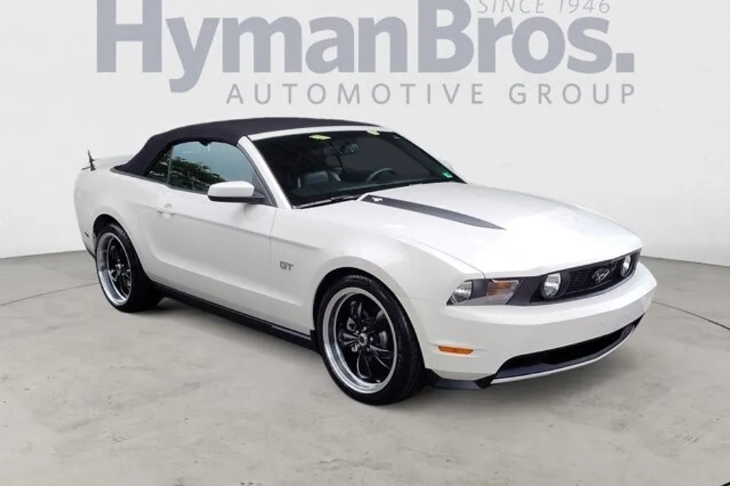 2010 Ford Mustang GT Premium Convertible photo 1