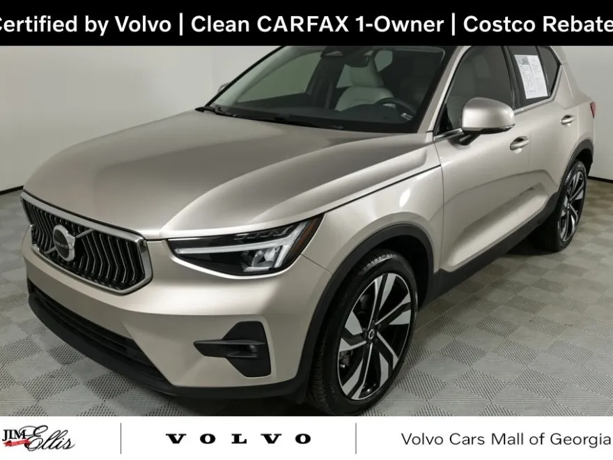 2023 Volvo XC40 AWD Plus photo 1