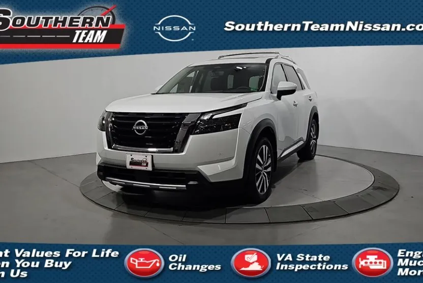 2025 Nissan Pathfinder Platinum photo 1