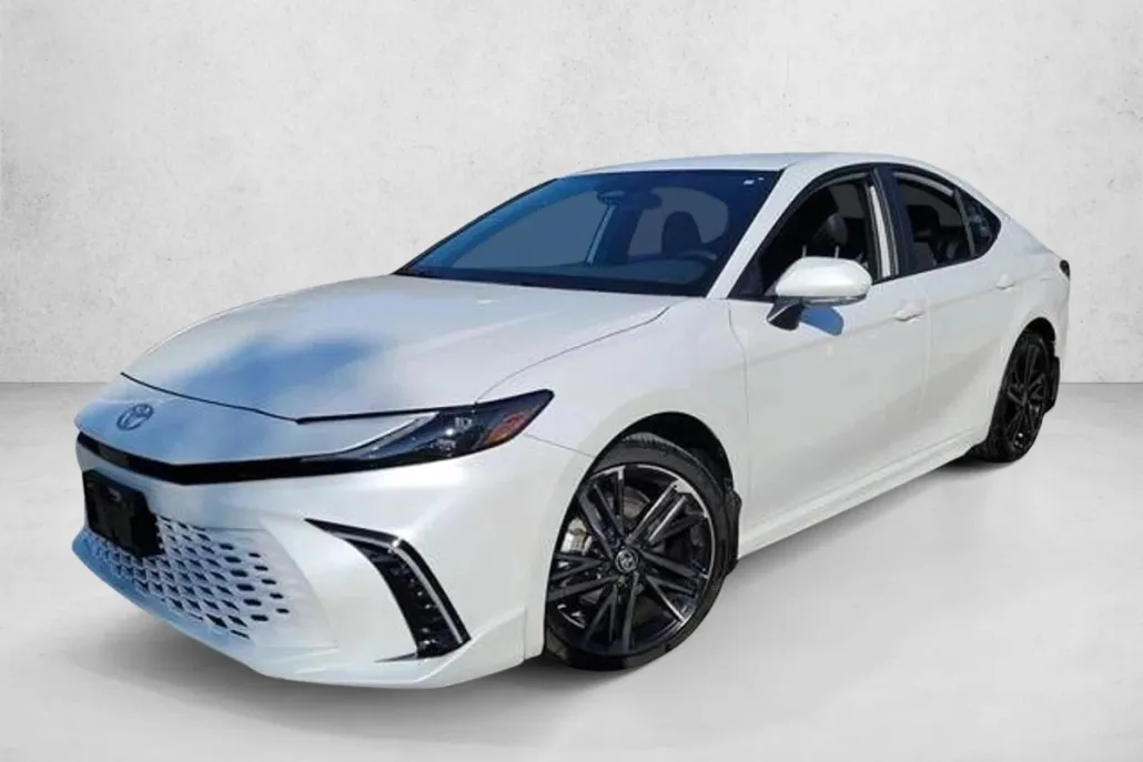 2025 Toyota Camry XSE photo 1