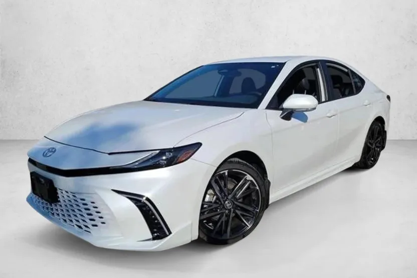 2025 Toyota Camry XSE photo 1