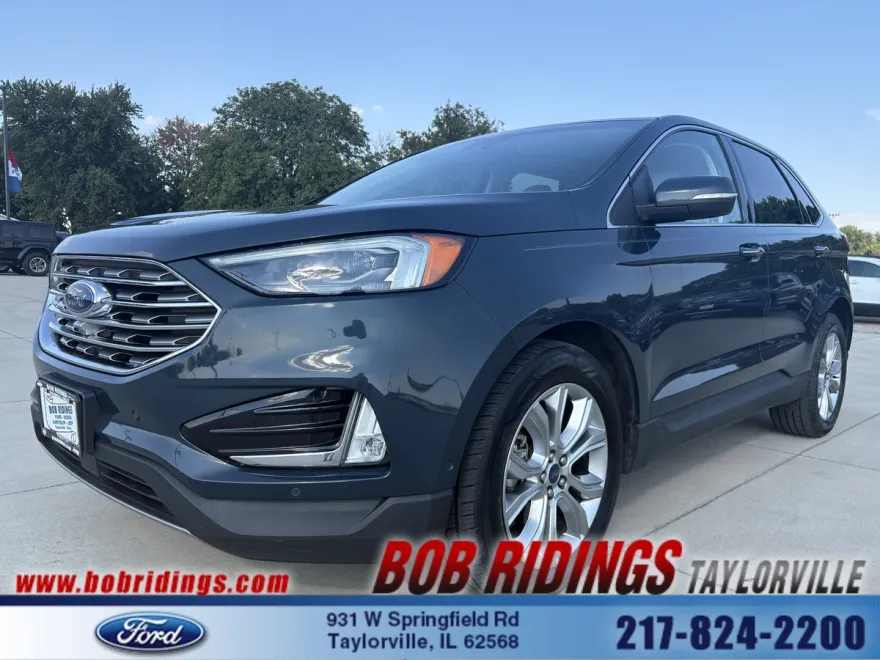 2019 Ford Edge Titanium photo 1