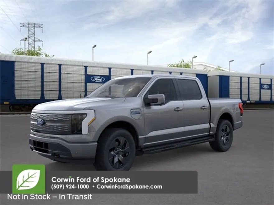 2025 Ford F-150 Lightning Lariat photo 1