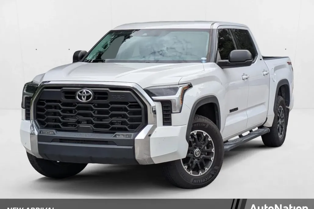 2022 Toyota Tundra SR5 photo 1