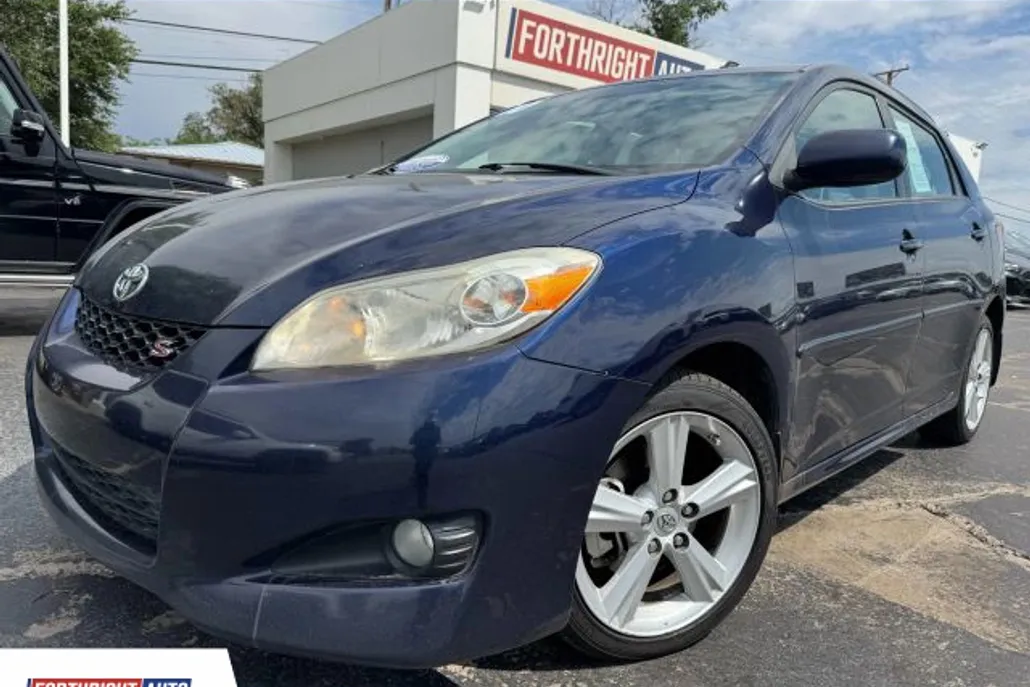 2010 Toyota Corolla Matrix L 4WD photo 1