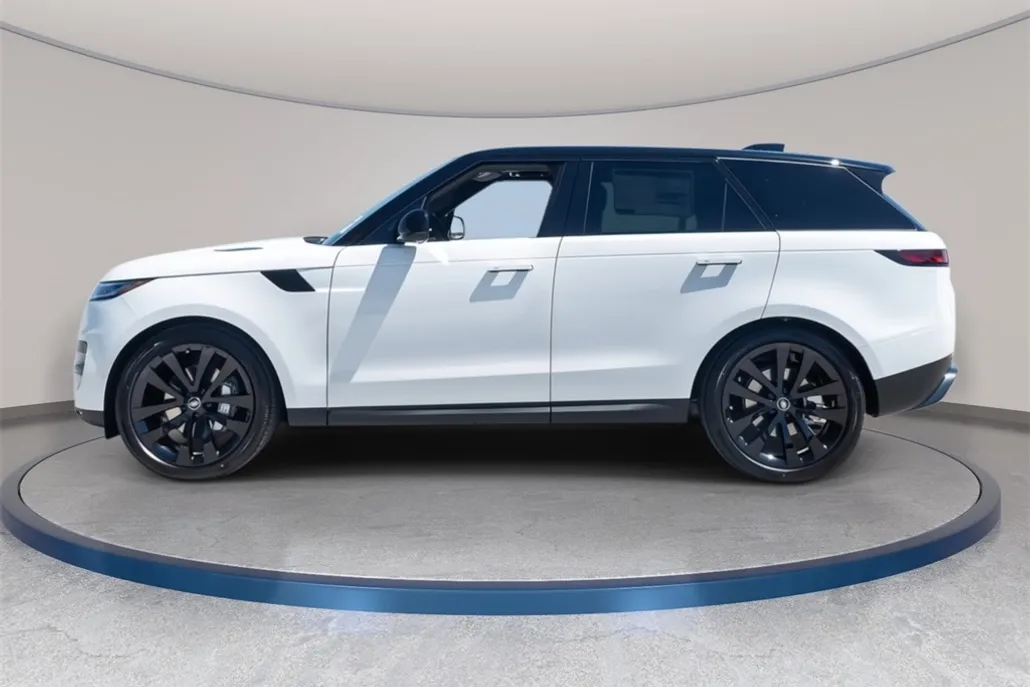 2025 Land Rover Range Rover Sport SE photo 1