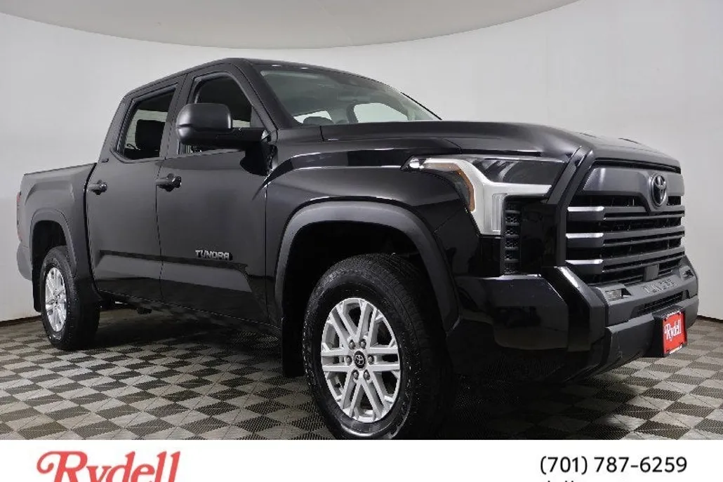 2024 Toyota Tundra SR5 photo 1