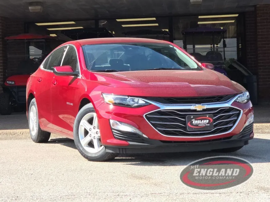 2024 Chevrolet Malibu 1LT photo 1