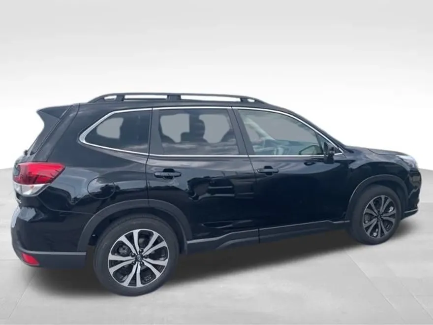 2022 Subaru Forester Limited photo 1