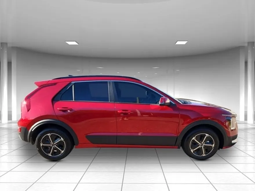 2025 Kia Niro Plug-In Hybrid EX photo 1
