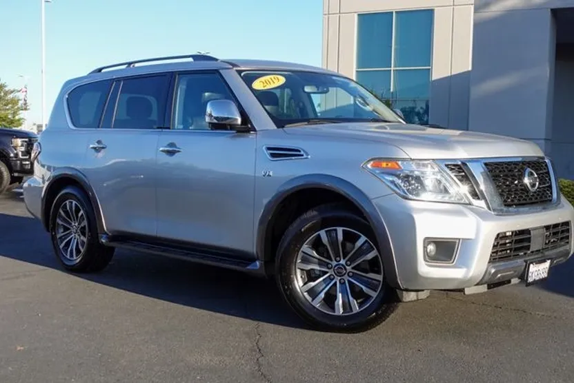 2019 Nissan Armada SL photo 1