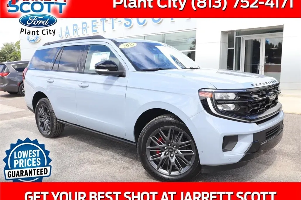 2025 Ford Expedition Platinum photo 1