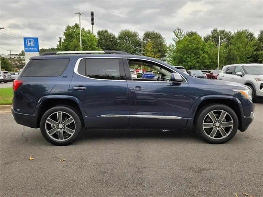 2018 Gmc Acadia Denali photo 1