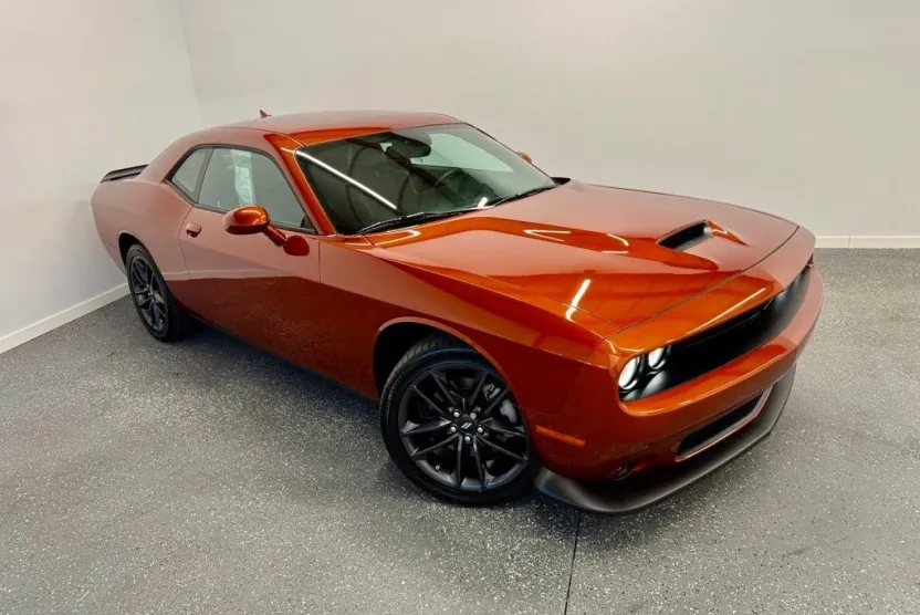 2023 Dodge Challenger GT photo 1
