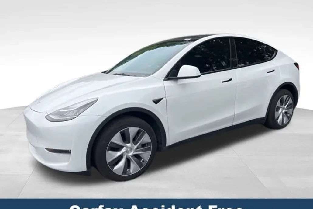 2023 Tesla Model Y Long Range photo 1