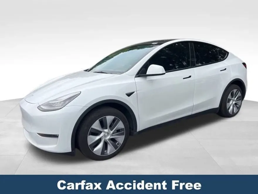 2023 Tesla Model Y Long Range photo 1