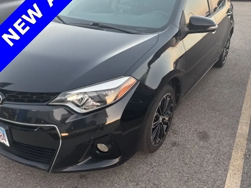 2016 Toyota Corolla L photo 1