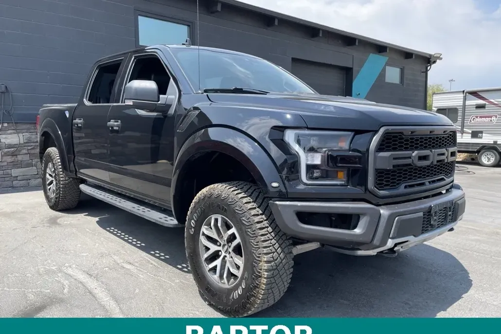2020 Ford F-150 Raptor photo 1