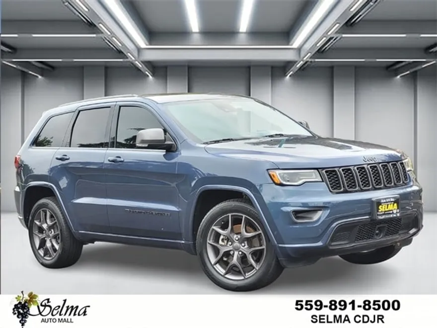 2021 Jeep Grand Cherokee Anniversary Edition photo 1