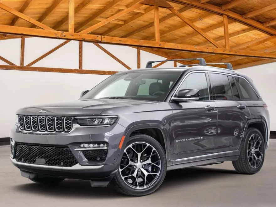 2023 Jeep Grand Cherokee Summit Reserve photo 1