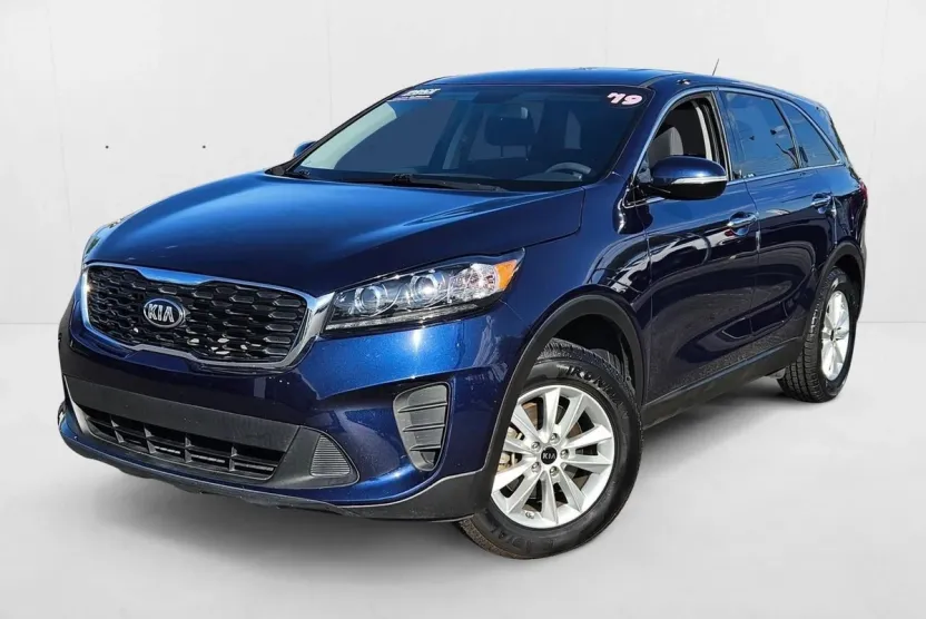 2019 Kia Sorento LX photo 1