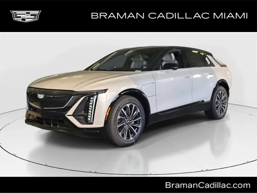 2025 Cadillac Lyriq Sport photo 1