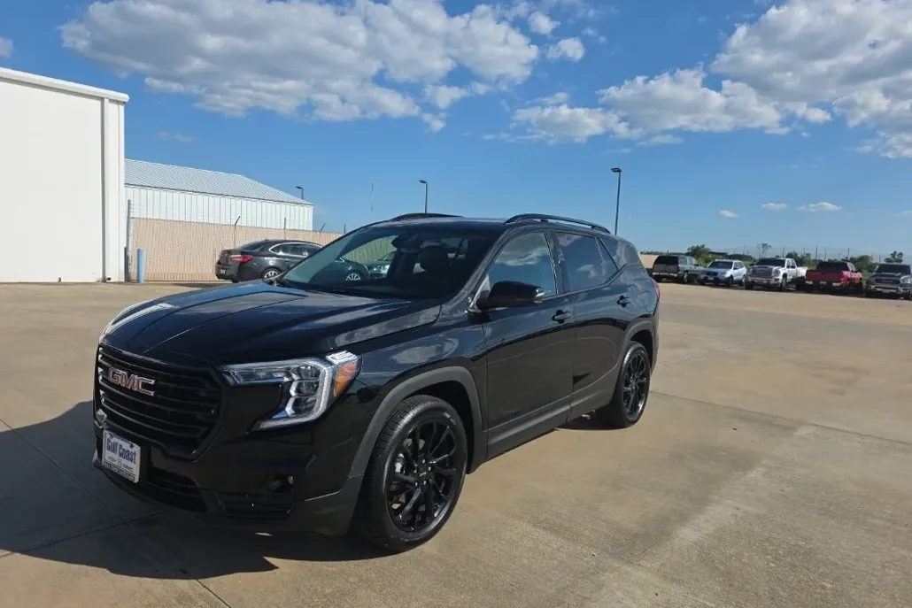 2023 Gmc Terrain SLT photo 1