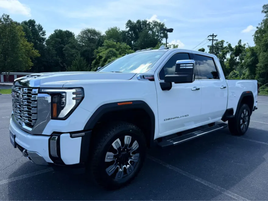 2025 Gmc Sierra 2500 HD Denali photo 1