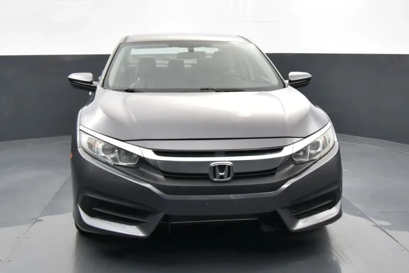 2017 Honda Civic LX photo 1