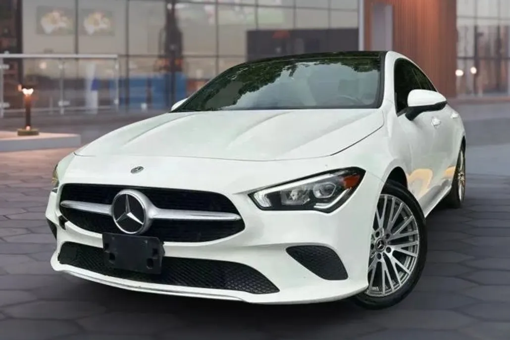 2020 Mercedes Benz CLA 250 4MATIC photo 1