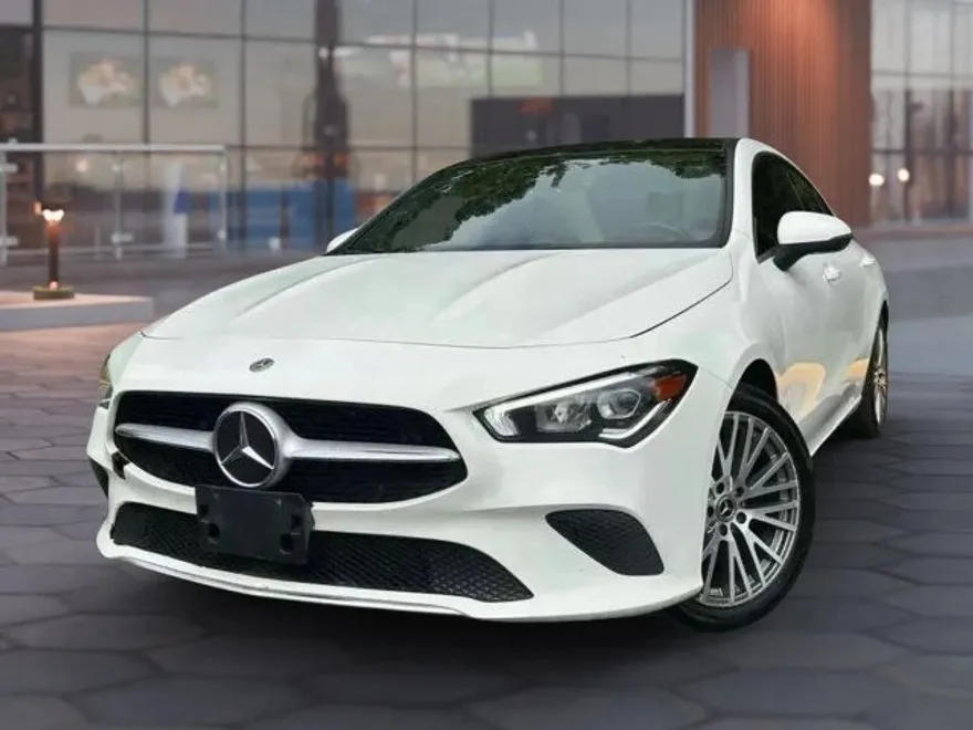 2020 Mercedes Benz CLA 250 4MATIC photo 1