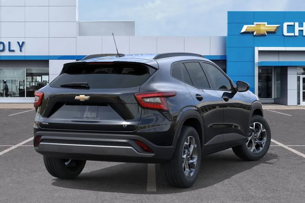 2026 Chevrolet Trax LT photo 1