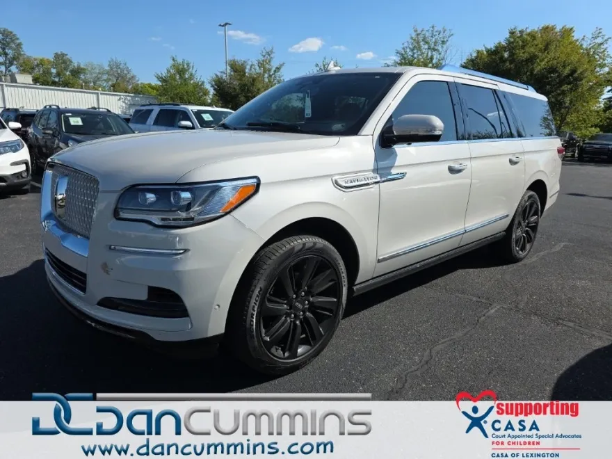 2024 Lincoln Navigator L Reserve photo 1