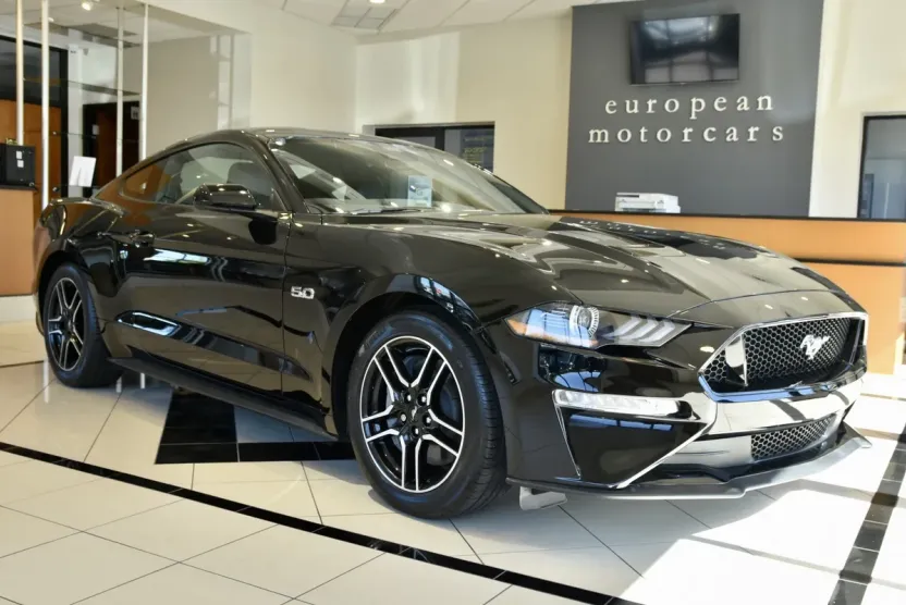 2022 Ford Mustang GT Premium photo 1
