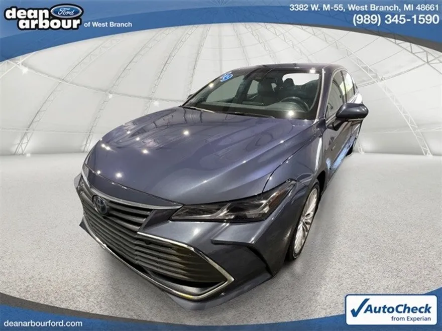 2019 Toyota Avalon Hybrid Limited photo 1