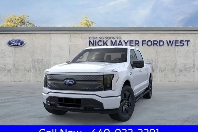 2025 Ford F-150 Lightning photo 1