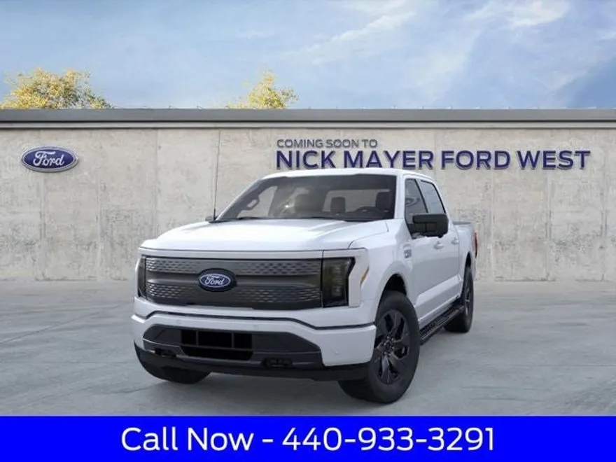 2025 Ford F-150 Lightning photo 1