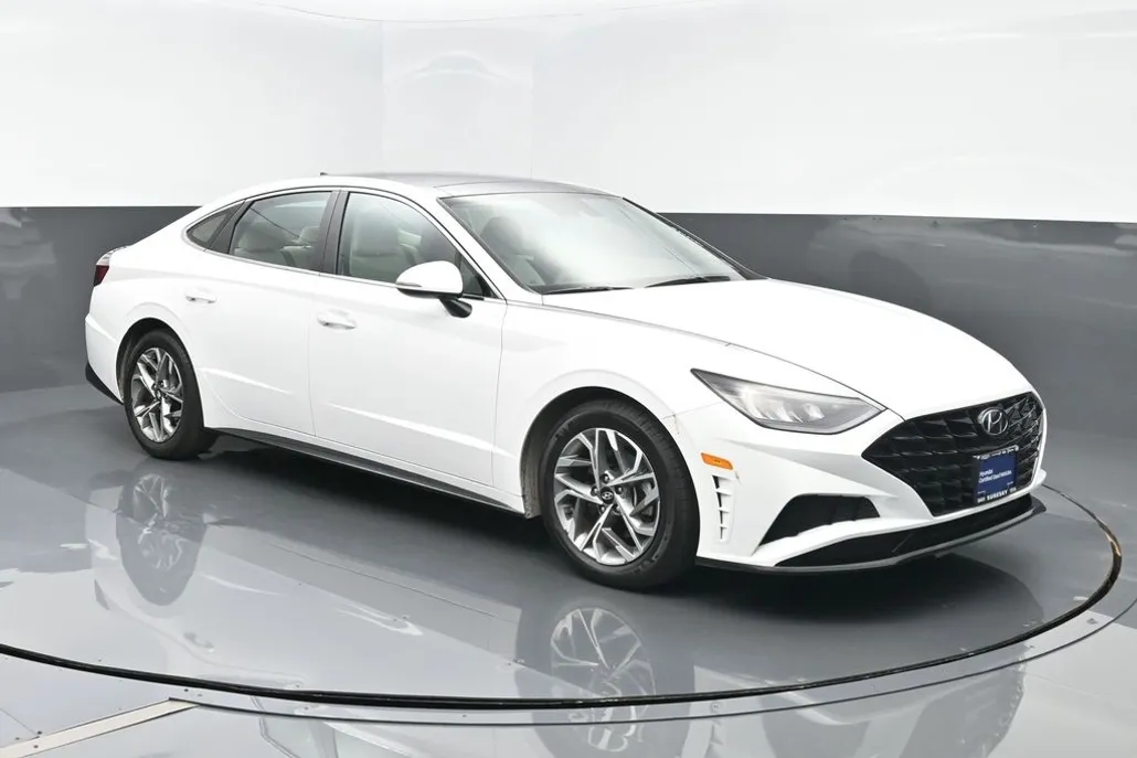 2023 Hyundai Sonata SEL Convenience N Line photo 1