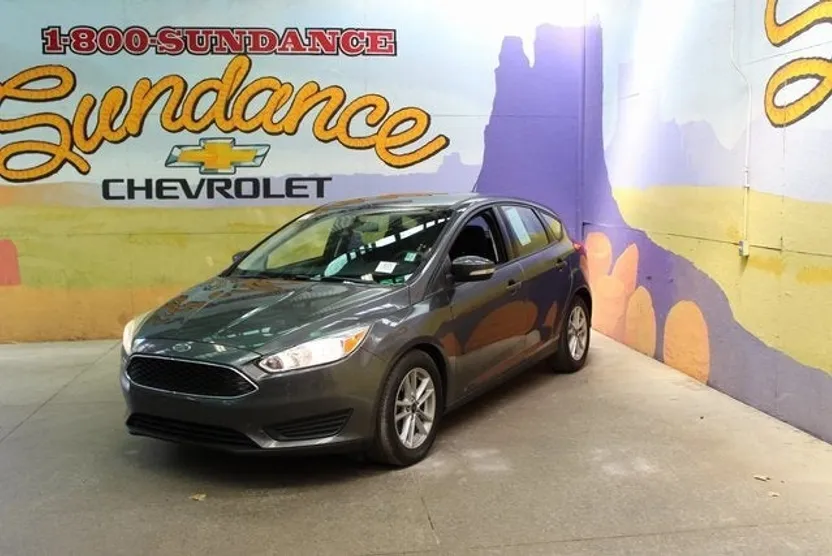 2017 Ford Focus SE photo 1