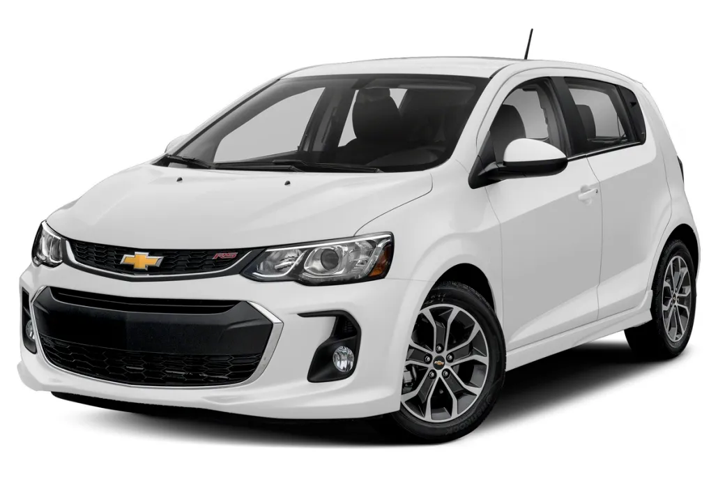 2019 Chevrolet Sonic LT photo 1