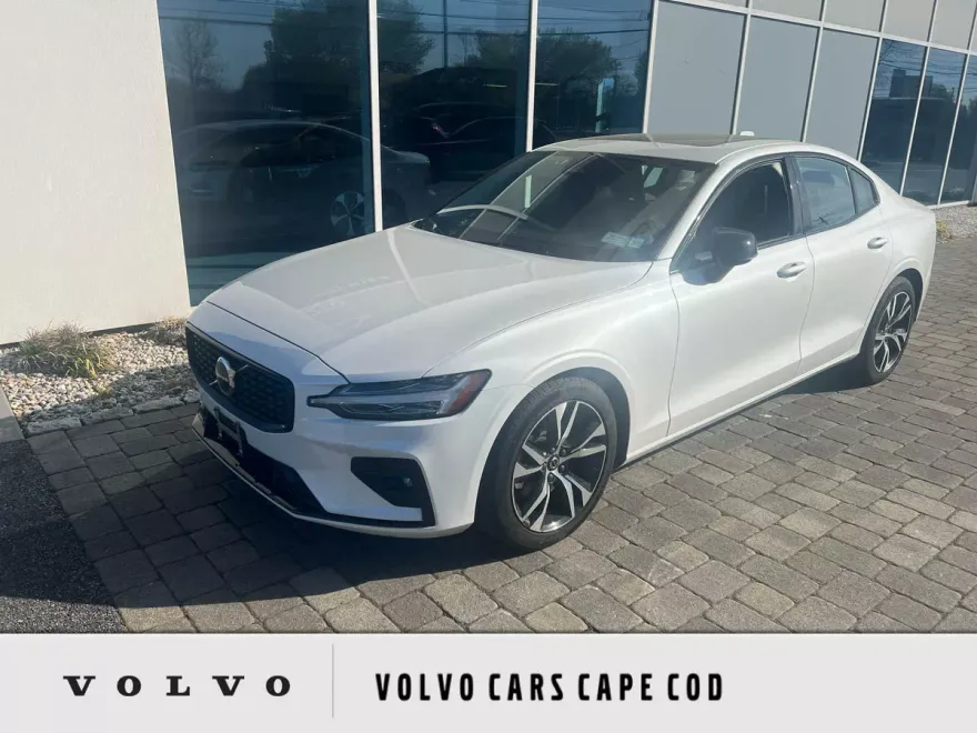 2024 Volvo S60 B5 Core photo 1