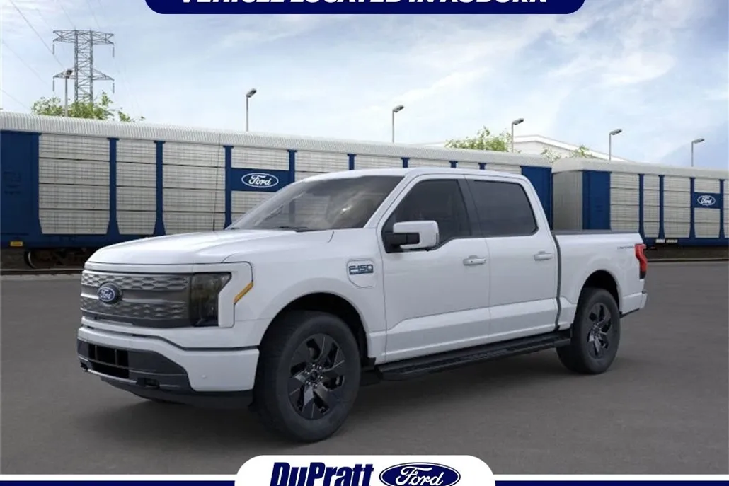 2025 Ford F-150 Lightning Lariat photo 1