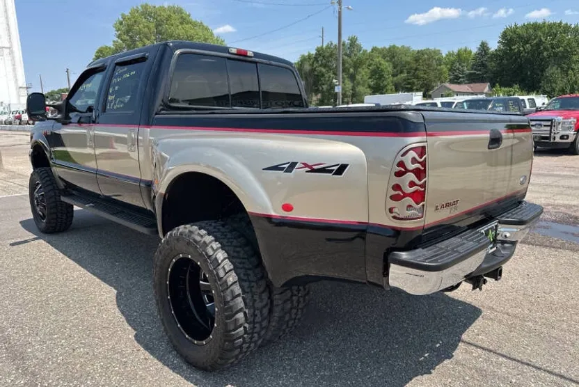 2000 Ford F-350 Lariat photo 1