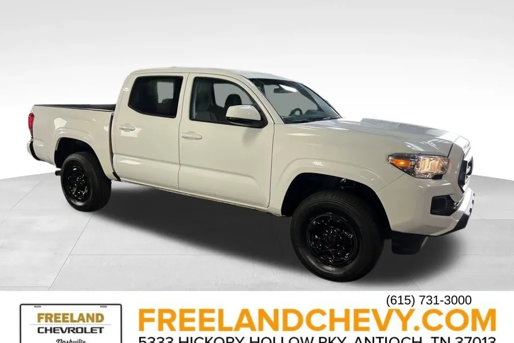 2023 Toyota Tacoma 4x4 SR photo 1