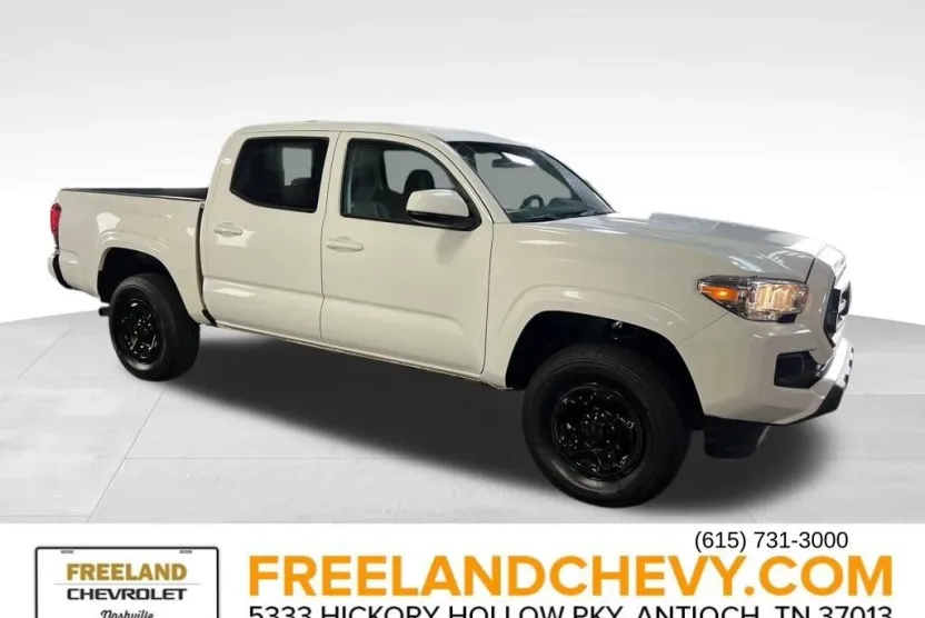 2023 Toyota Tacoma 4x4 SR photo 1