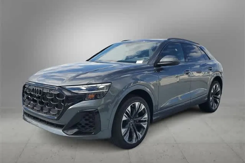 2025 Audi Q8 55 Premium Plus photo 1